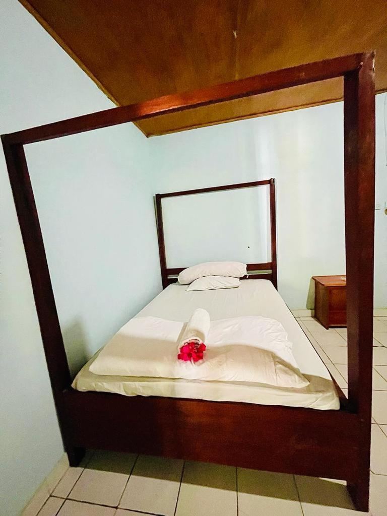 Kurnia Family Homestay & Restaurant! Huu Extérieur photo